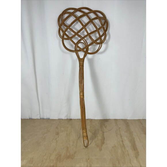 Vtg Rattan Rug Carpet Beater Wicker Decorative Kitchenalia Decorate Wall Hanger - Picture 2 of 6
